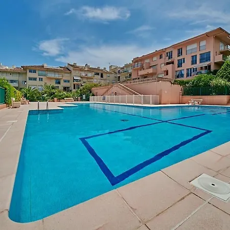 Apartment L'amourette - 4 Personnes - Piscine Parking Saint-Tropez
